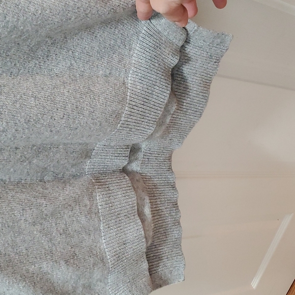 Calvin Klein sweater - Picture 5 of 5